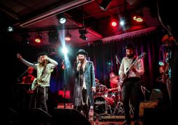 ברק גרוסברג בלהיט "אם אני כאן הכל כאן"